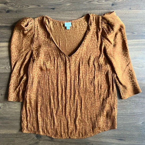 Blouse w/shoulder pads - Picture 1 of 5